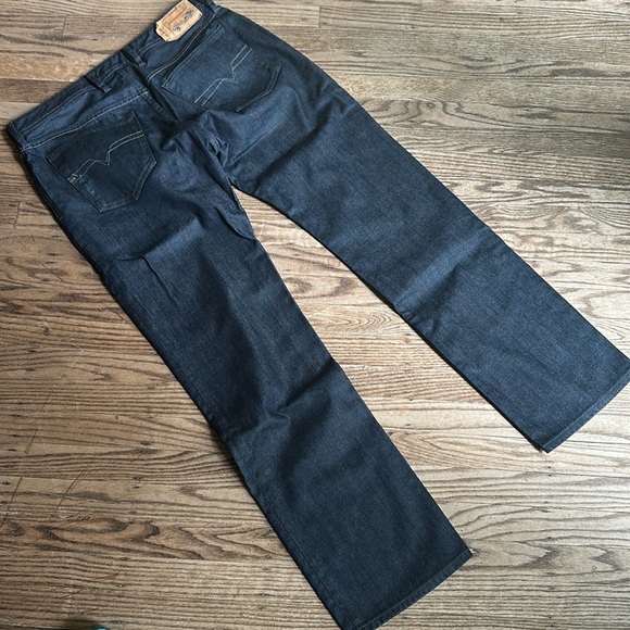 Diesel Waykee Regular Straight Jeans in the 00Z88 gray wash 33 x 32 EUC - Picture 7 of 9